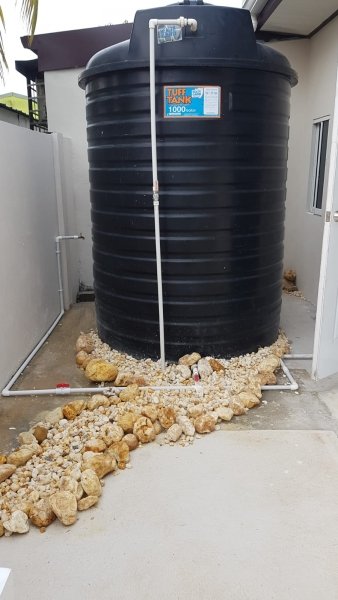 1000-gallon tank
